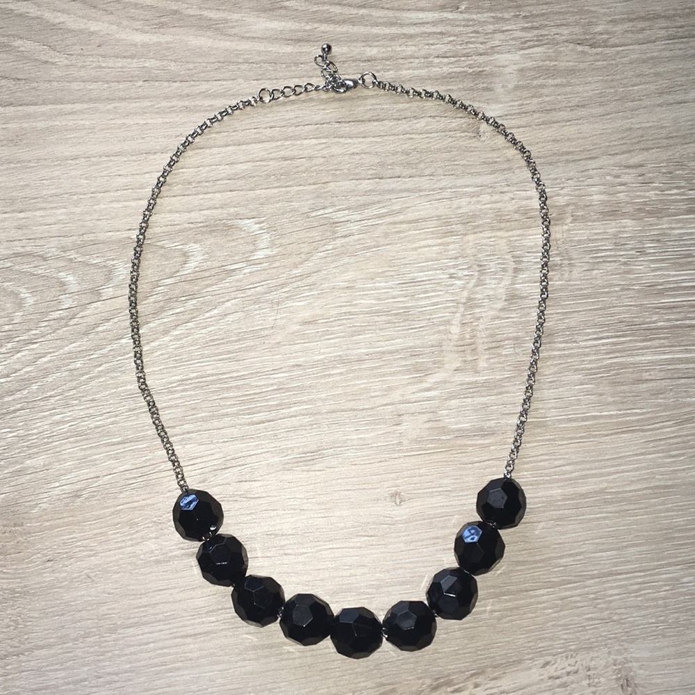 Black bead chunky necklace